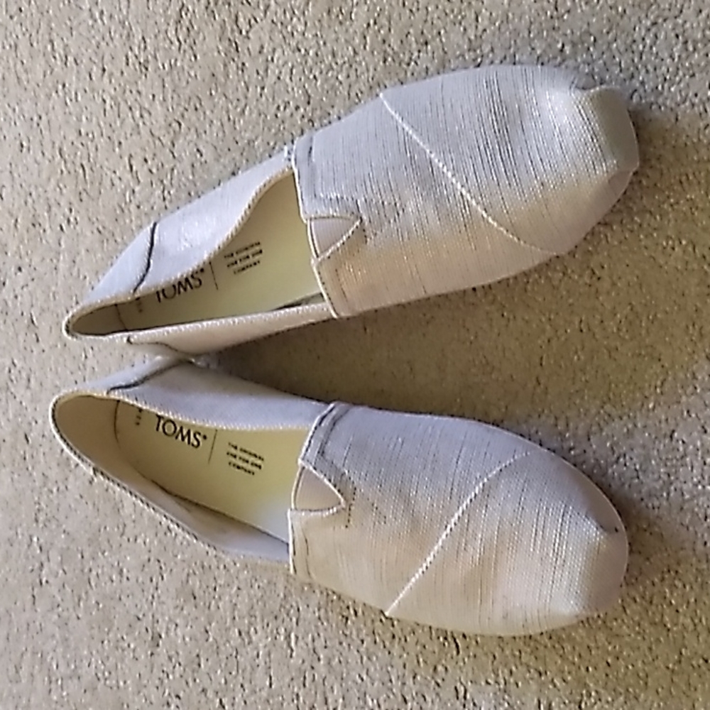 😃🌹🌻Women's Tom Slip On Shoes, Size 9.5😃🌹🌻